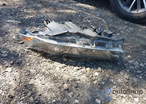 2019 Toyota Highlander Xle from USA, damaged, VIN 5TDJZRFH2KS609487